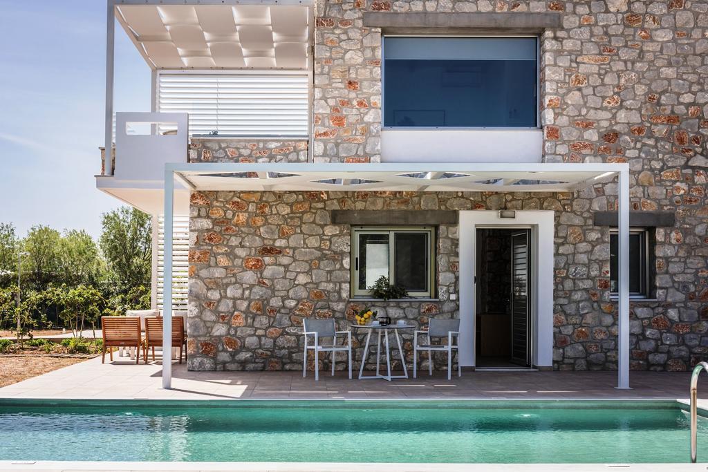 Cedar Bay Beachside Villas Palaiochora Exterior foto